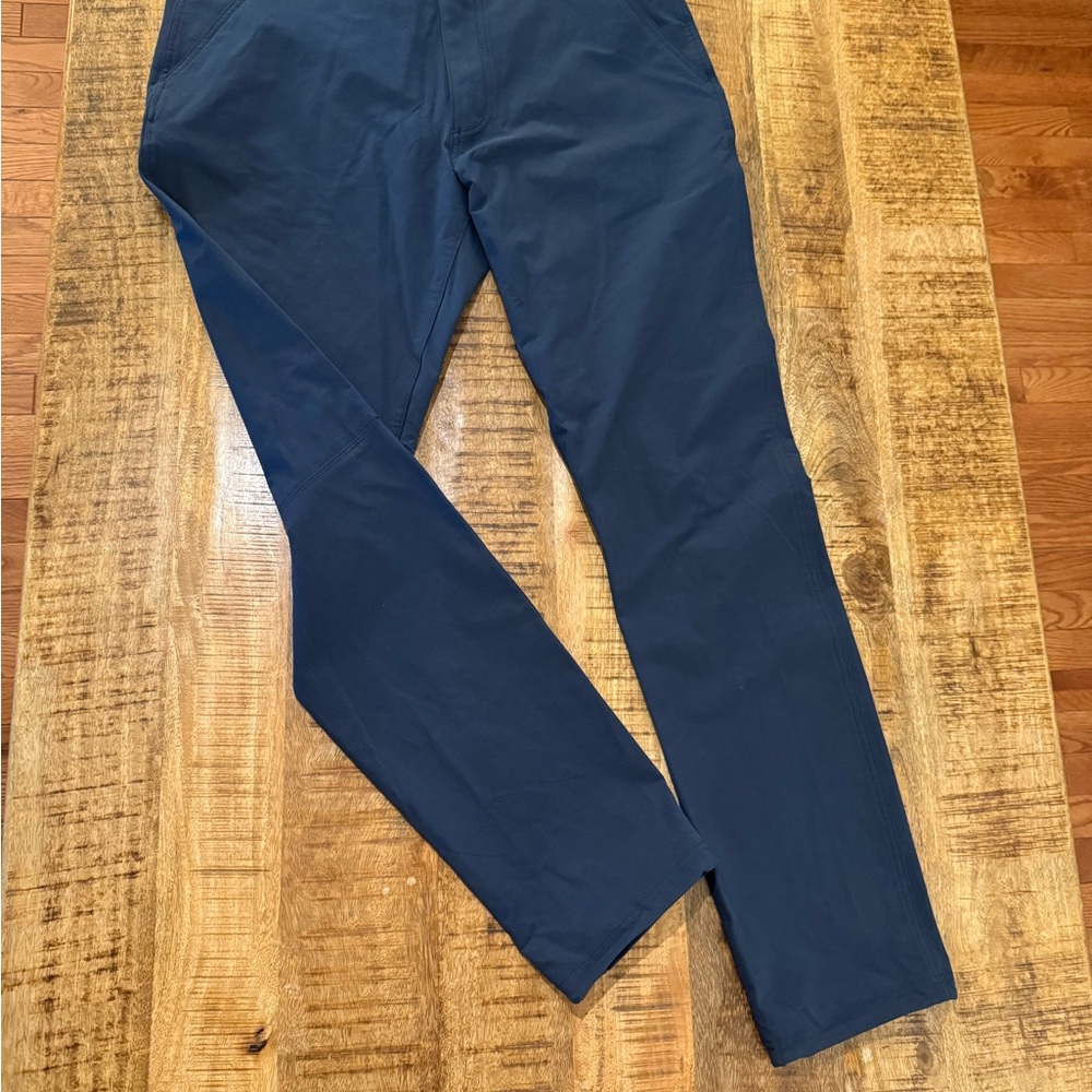 Kuhl Blue Chinos Straight Leg Cotton Blend